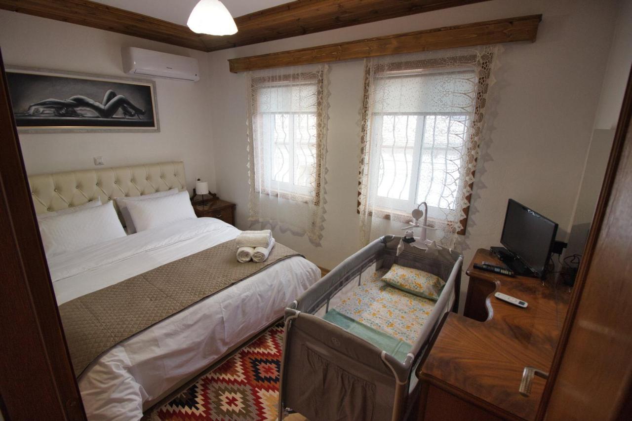 Emblematic House 3 Appartement Gjirokastër Buitenkant foto